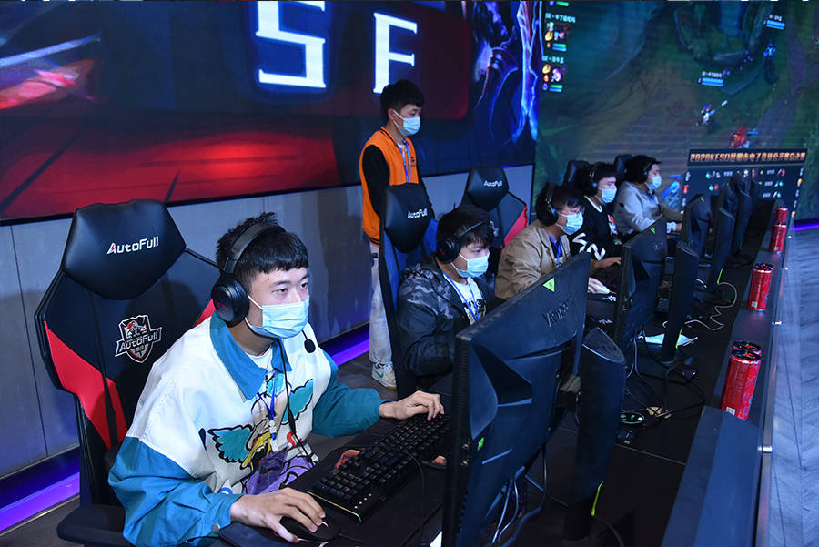 全面发展的 全面发展的