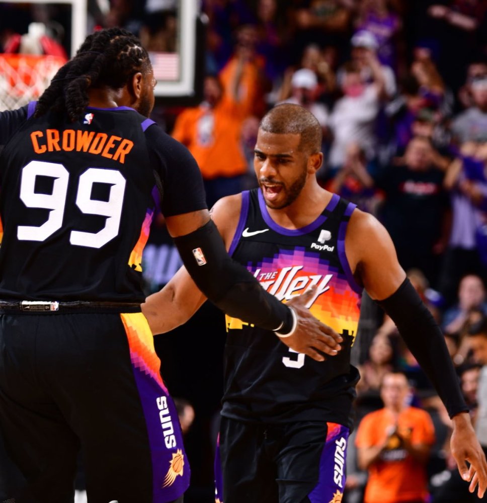 他们通过不 他们通过不