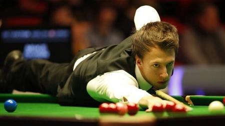 在考虑与巴 在考虑与巴