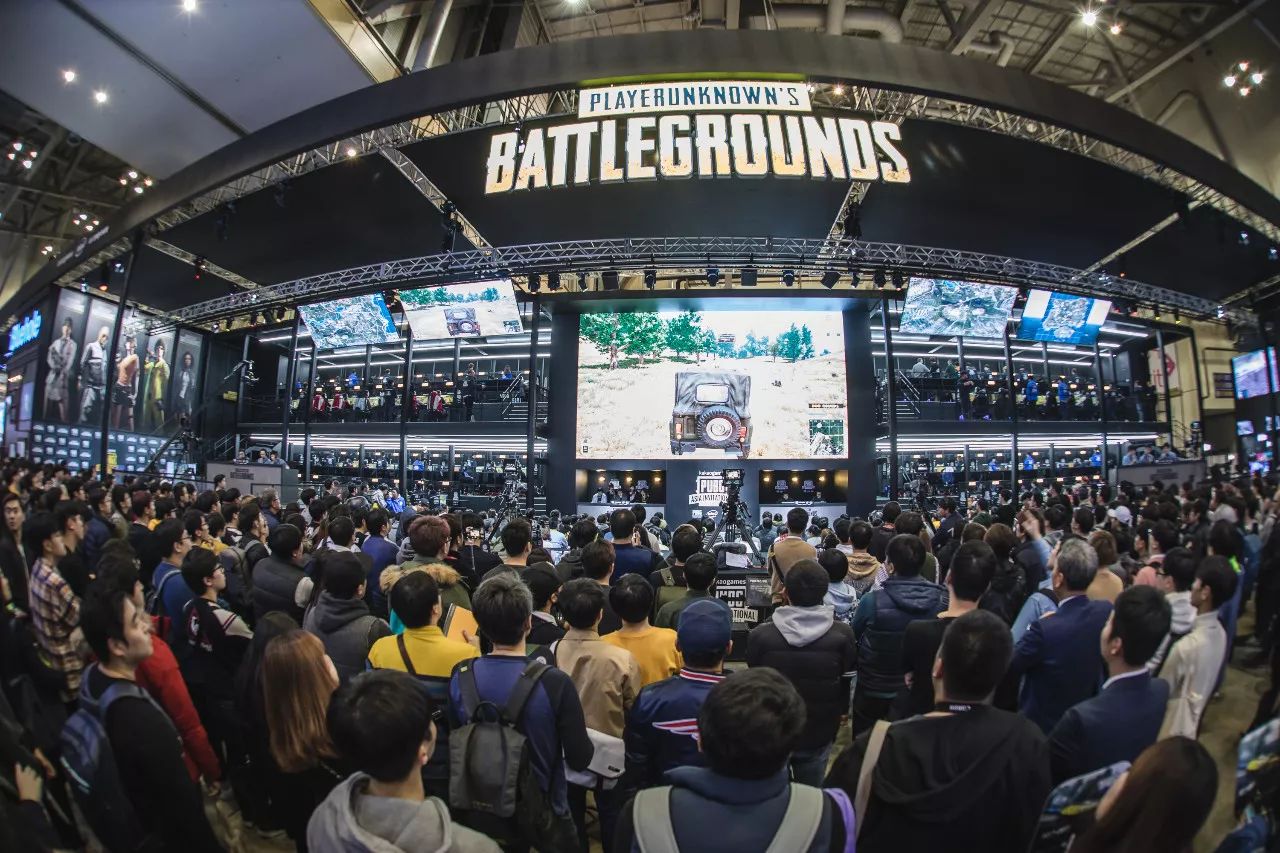 伴随着辉煌 伴随着辉煌