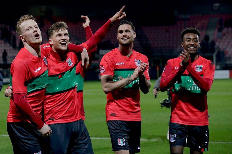 转变在足球 转变在足球