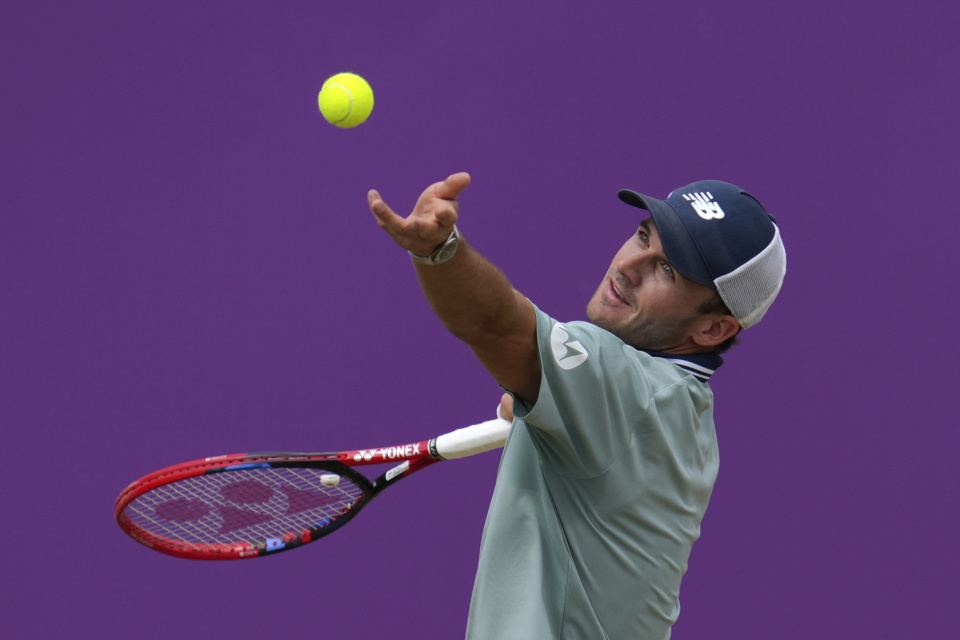 换下场总是 换下场总是