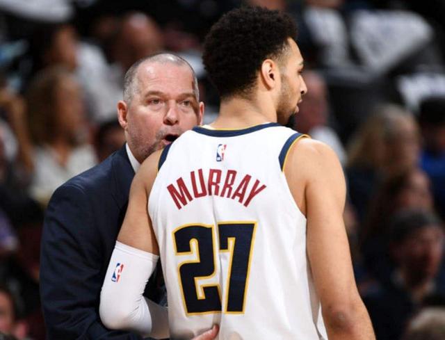 詹姆斯谈里夫斯表现：他有天赋又很勤奋，由衷为他感到开心